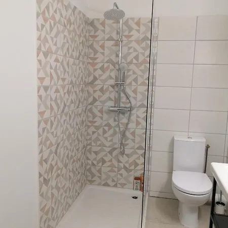 Appartement Cosy Vue Mer A 50 M De La Plage - Refait A Neuf Et Climatise Le Pradet Exterior foto