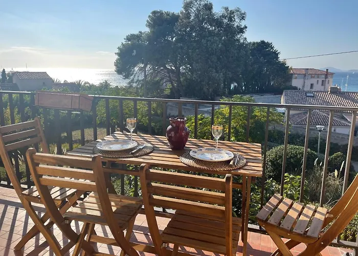 Appartement Cosy Vue Mer A 50 M De La Plage - Refait A Neuf Et Climatise