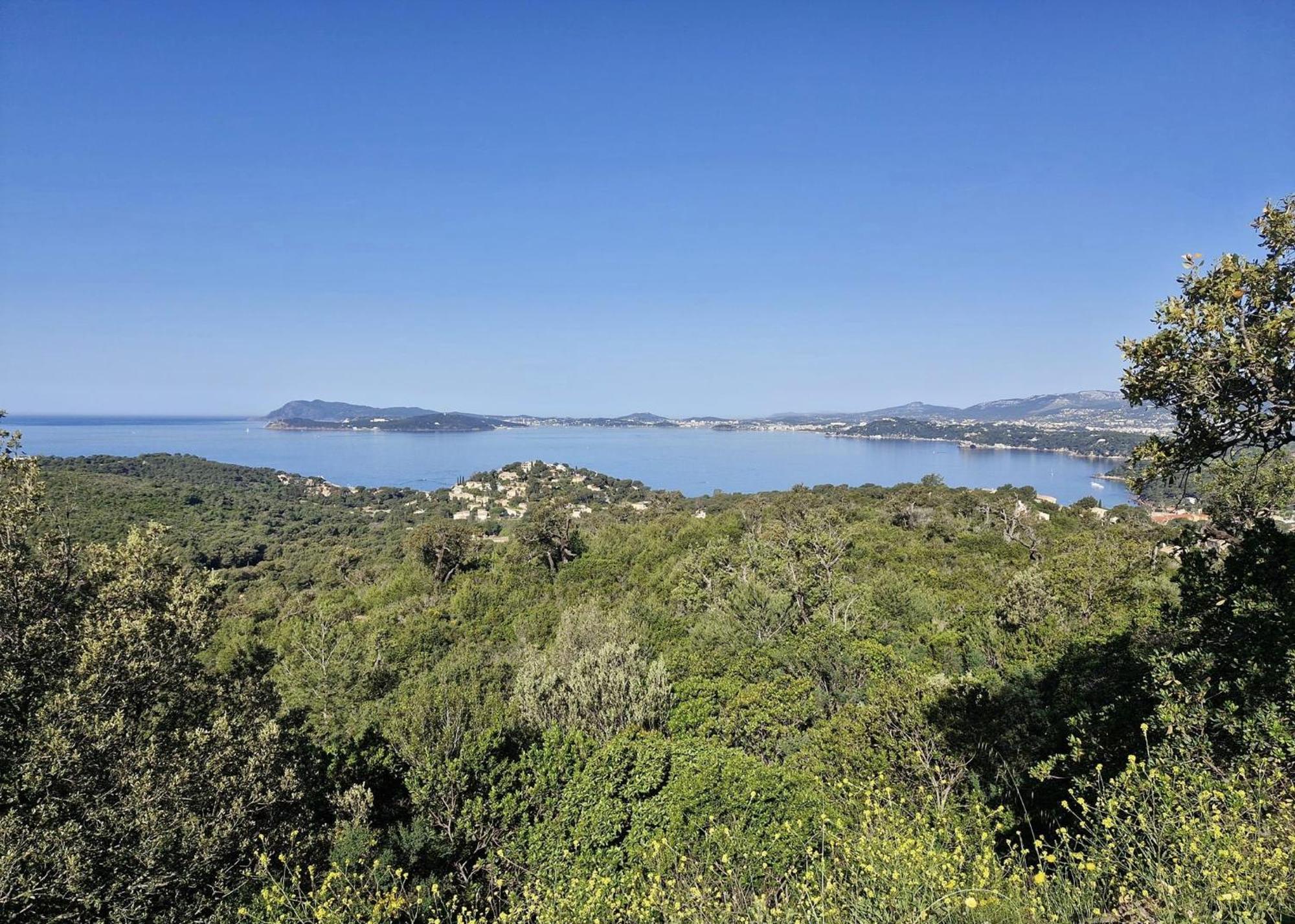 Apartment Cosy Vue A 50 M De La - Refait A Neuf Et Climatise